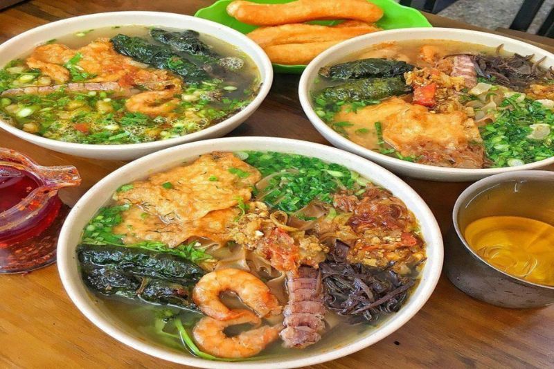 banh da cua - soupe de nouilles au crabe