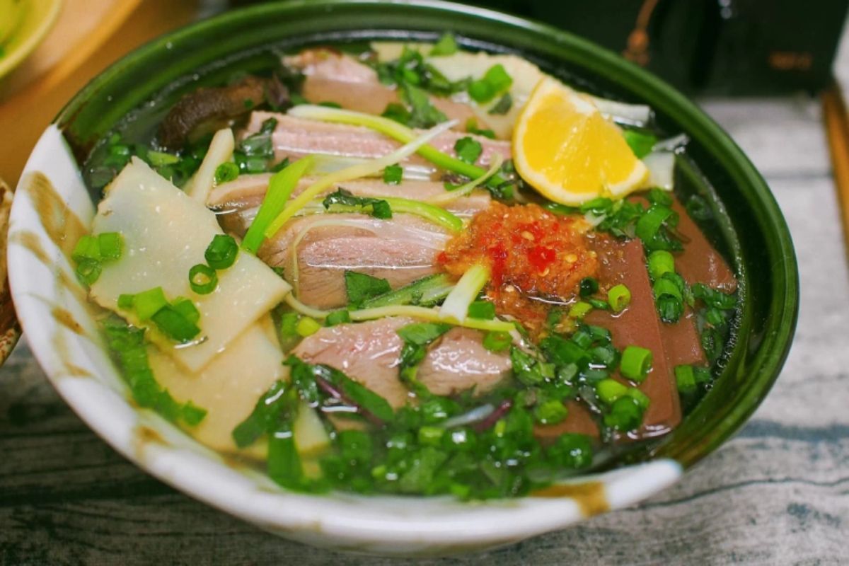 bun mang vit - un goût unique de la soupe vietnamienne