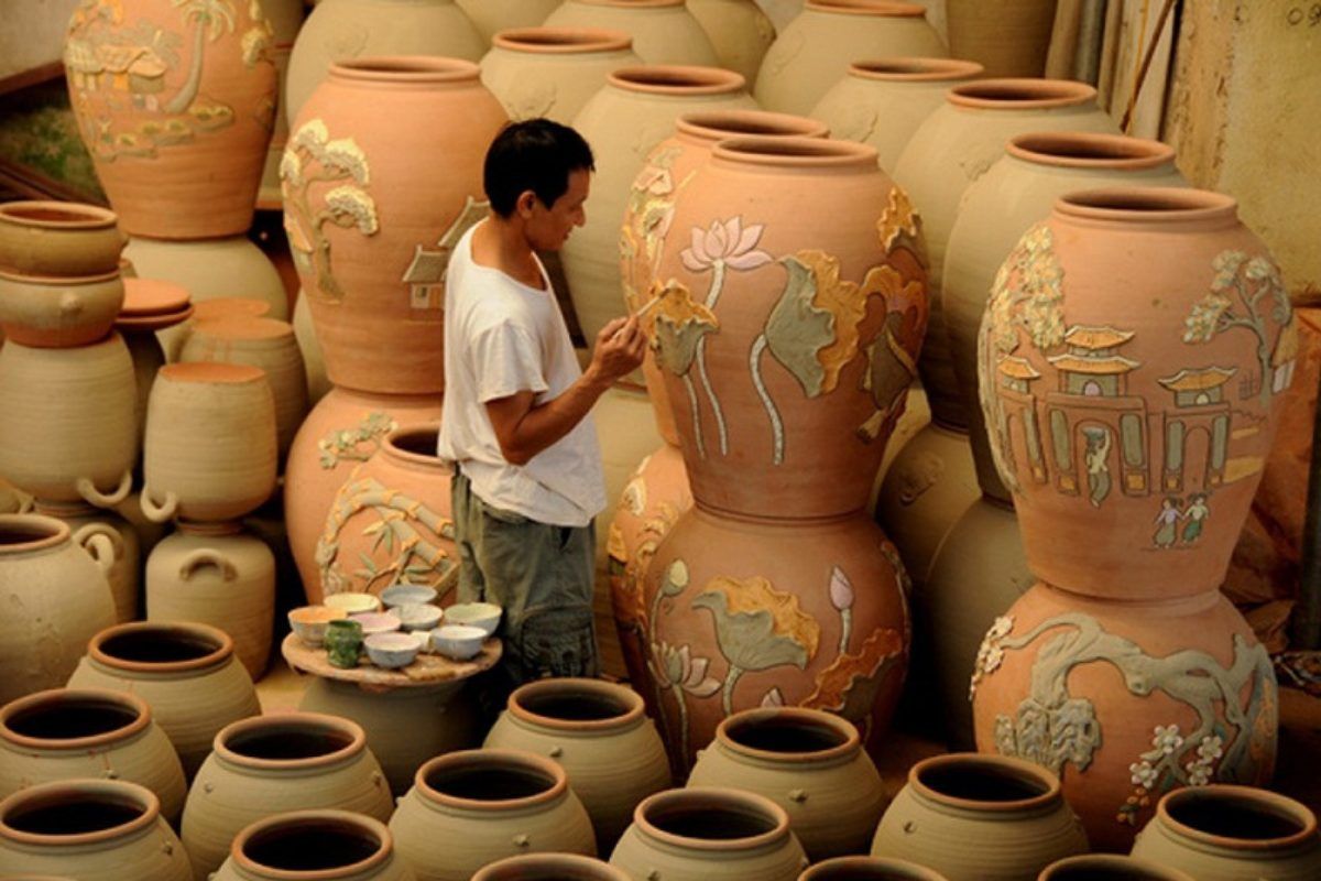 il mestiere della ceramica di bat trang - uno dei mestieri artigianali del vietnam (fonte- dipartimento del turismo di hanoi)