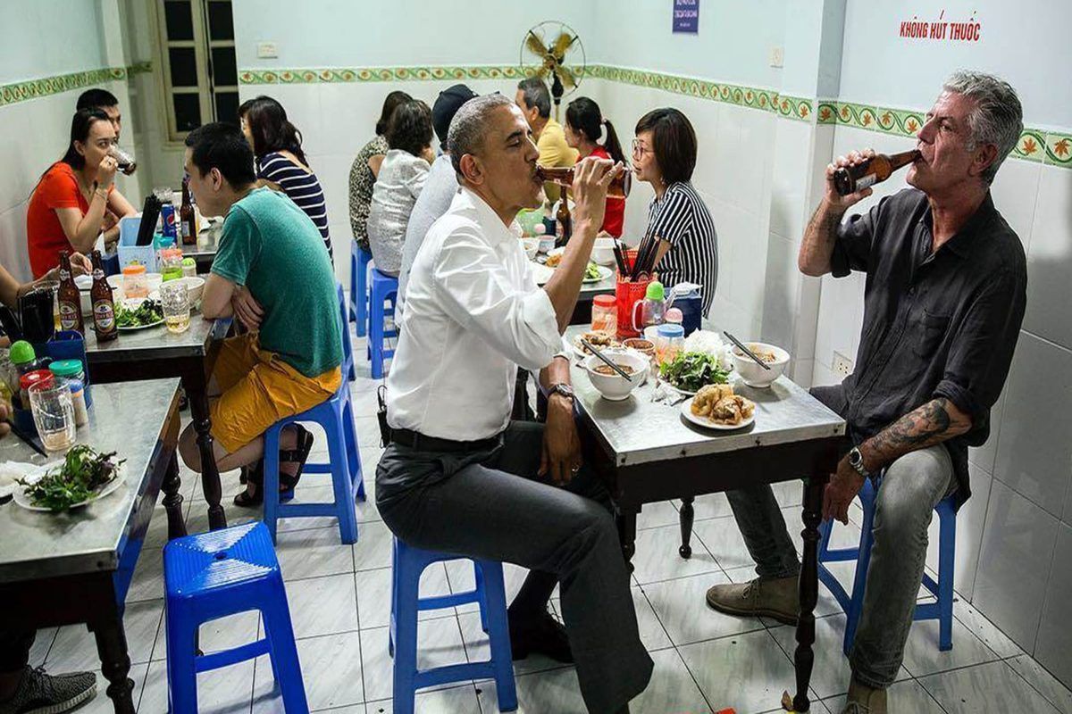 Il presidente Obama visita la capitale Hanoi e assaggia il Bún chả Hương Liên (Fonte: The Daily Beast)