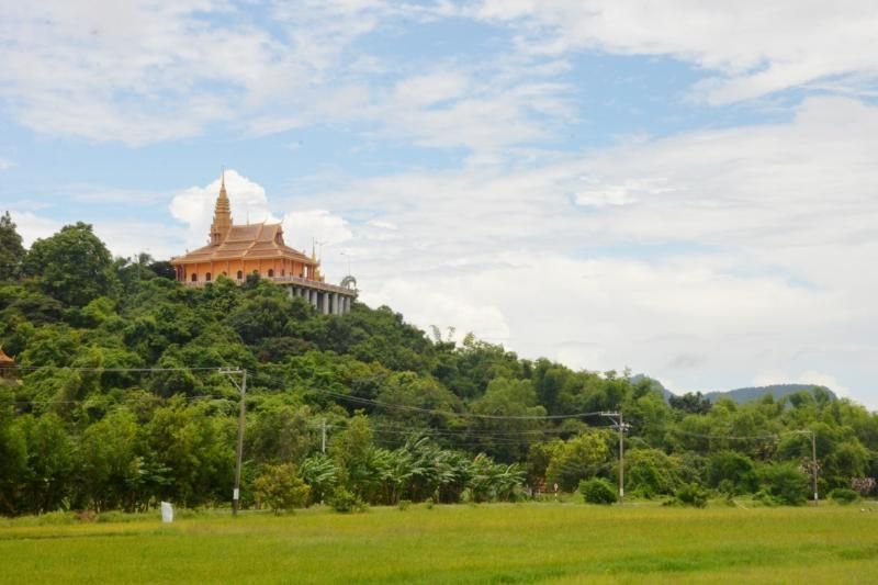 la pagoda di tà pạ durante un viaggio a châu Đốc