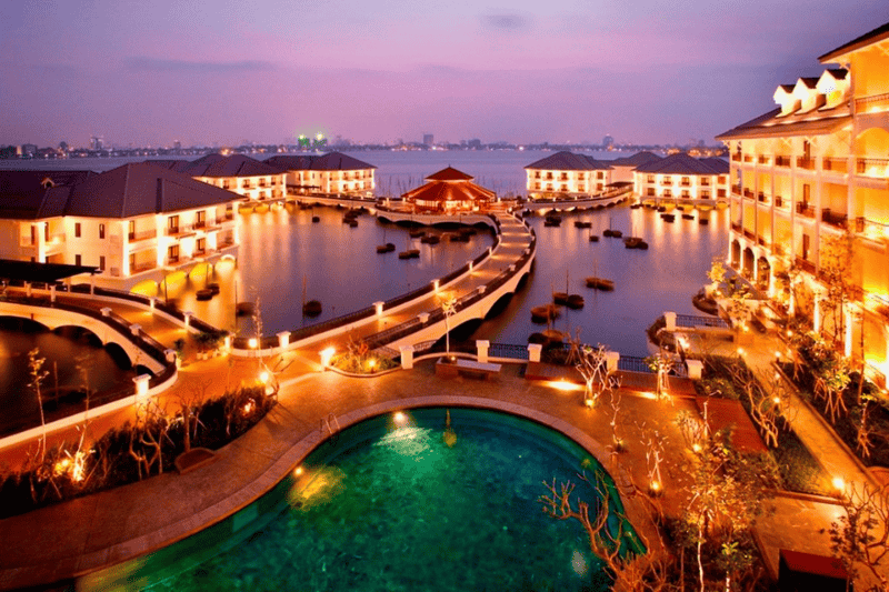 la vista dall'hotel intercontinental hanoi westlake, uno degli hotel in vietnam di lusso (fonte tripadvisor)