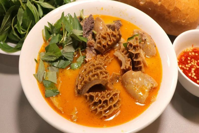 pha lau - le frattaglie di manzo bollite