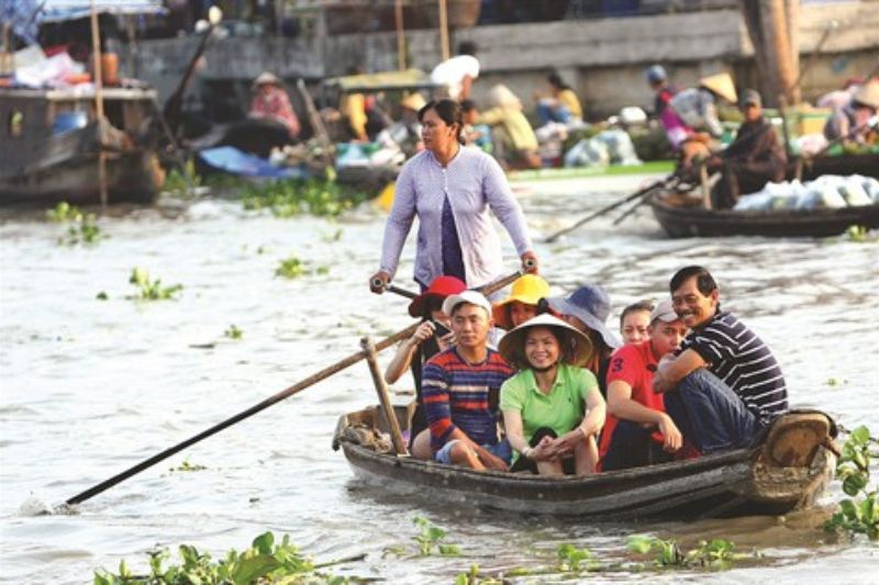 Marché fltotant au Vietnam