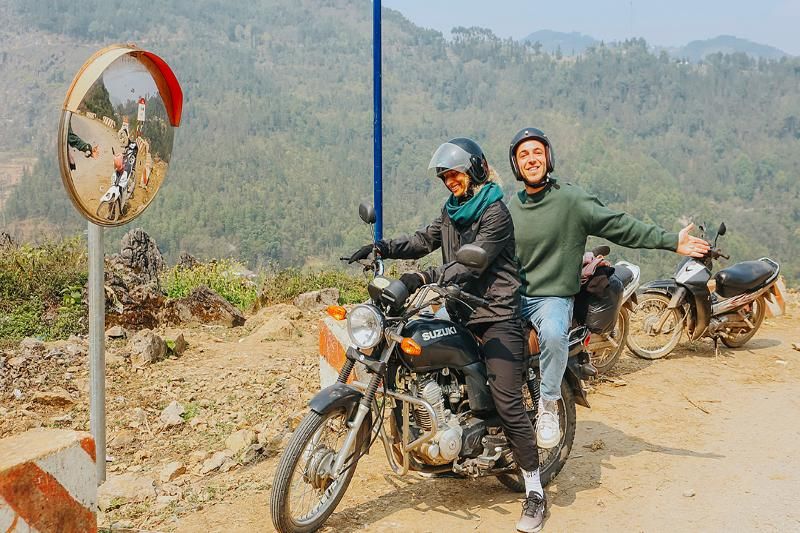 voyage en moto au loop ha giang