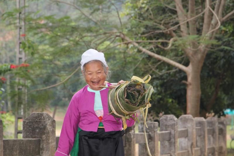l'ehtnie de muong au village ai hoa binh