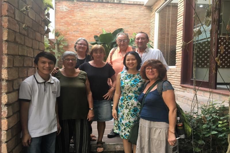 les jolis clients avec la maison d'hote