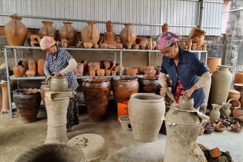 Villaggio di ceramica vietnamita di Bau Truc